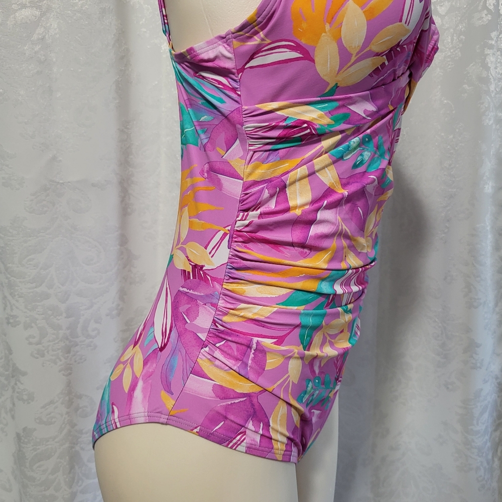 Nip Tuck Women's One Piece Swimsuit, Size 10, Pink Floral, Vacation Summer - Picture 7 of 16
